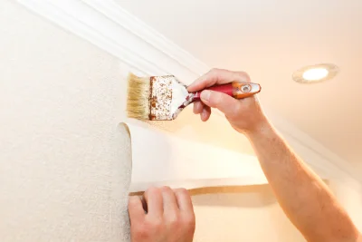 Pose de papier peint à Hermelange — revêtements muraux et toiles de verre